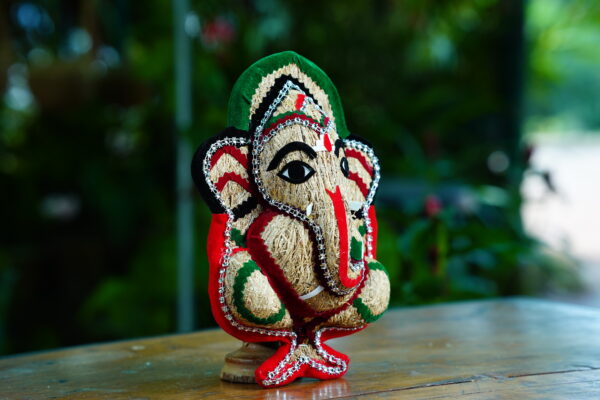 Small Sitting Ganesh - Image 4